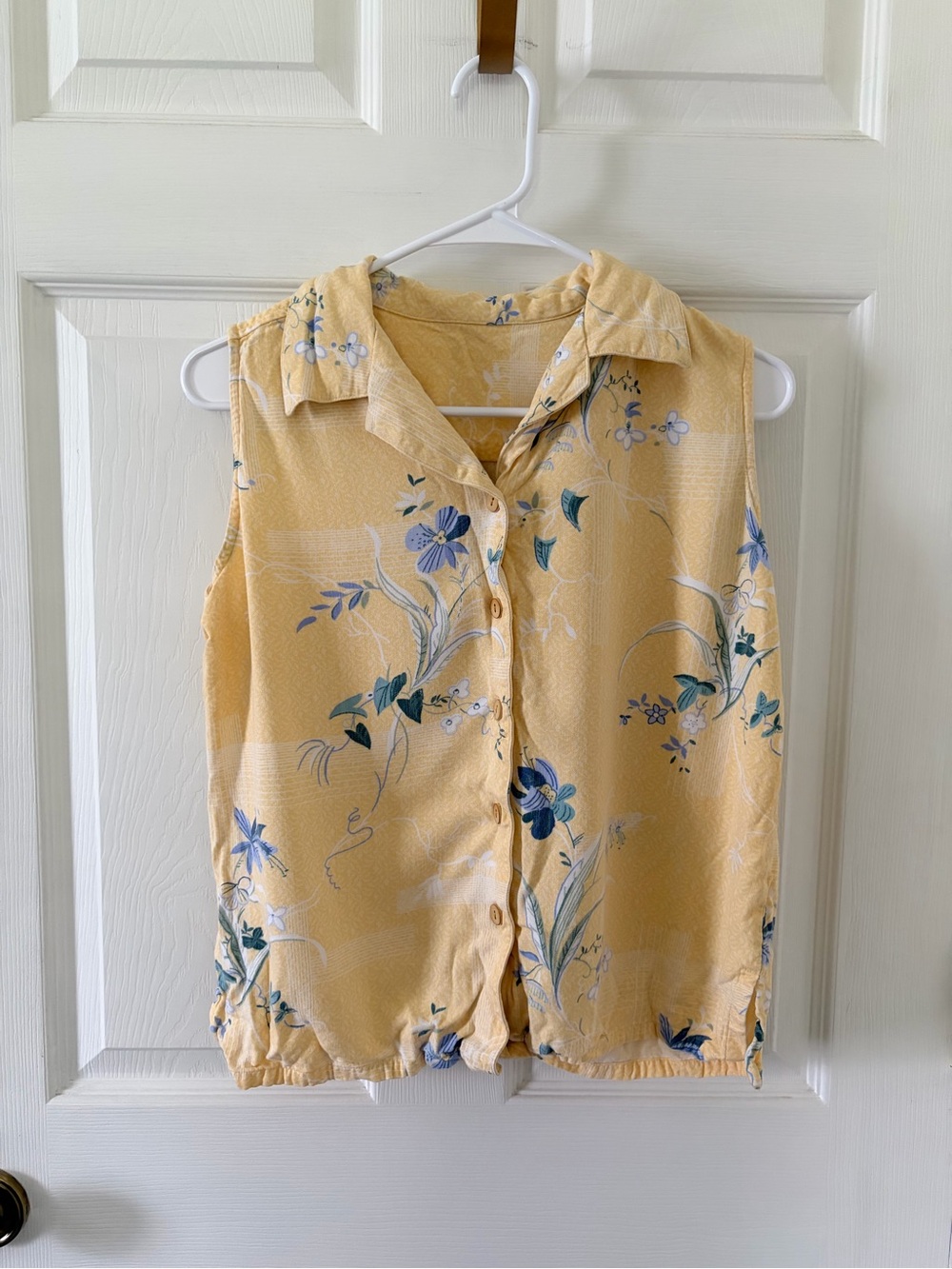 Sleeveless Yellow Floral Button-Front Summer Top